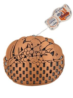 NWT Vintage Old Dutch Copper Cast Iron Fruit Basket Trivet